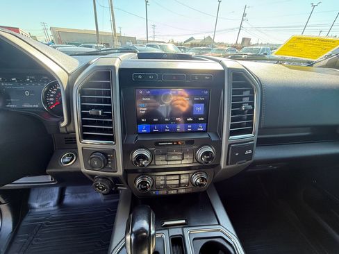 Used 2019 Ford F150 Raptor w/ Equipment Group 802A Luxury AWD/4WD image 13