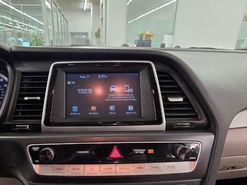 Used 2019 Hyundai Sonata SE FWD image 23