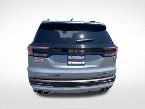 Used 2024 GMC Acadia Elevation AWD/4WD image 4