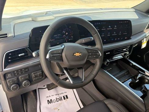 New 2026 Chevrolet Suburban LT w/ Comfort Package AWD/4WD image 9
