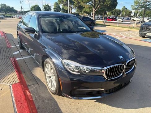 Used 2019 BMW 740i RWD image 3
