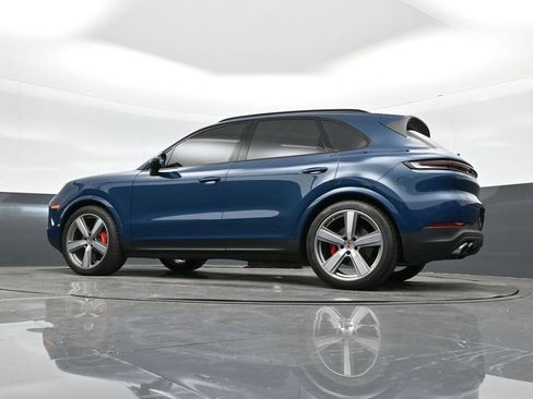 Certified 2024 Porsche Cayenne S image 35