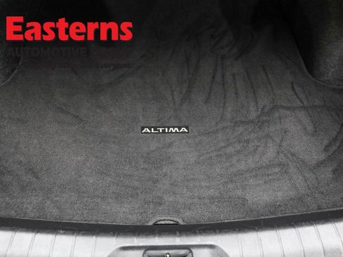 Used 2024 Nissan Altima 2.5 SV image 9