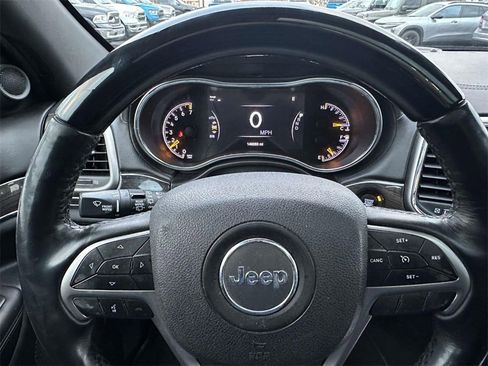 Used 2018 Jeep Grand Cherokee Overland image 22