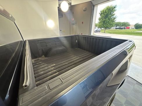 Used 2021 Chevrolet Silverado 1500 RST AWD/4WD image 23