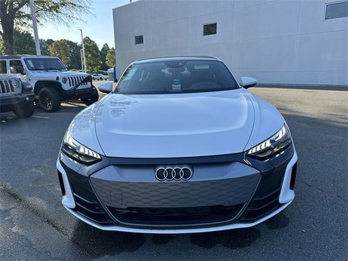 Used 2022 Audi e-tron GT Premium Plus image 8
