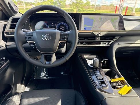 Certified 2026 Toyota Crown w/ Advanced Technology Package AWD/4WD image 10