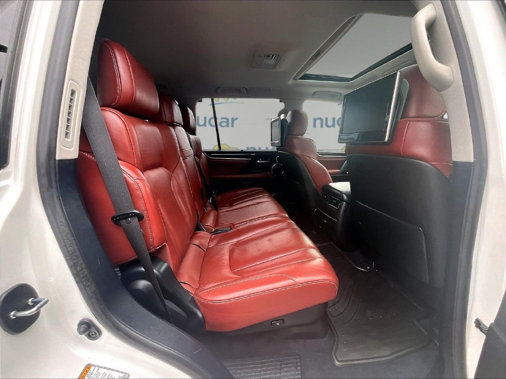 Used 2018 Lexus LX 570 4WD w/ Luxury Package image 15