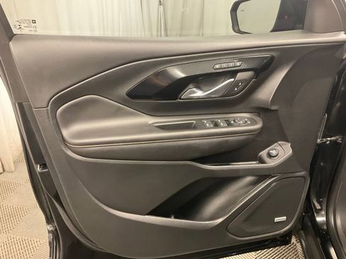 Used 2022 GMC Terrain AT4 w/ Infotainment Package II image 10