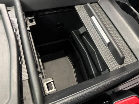 Used 2025 Honda Odyssey Elite image 35