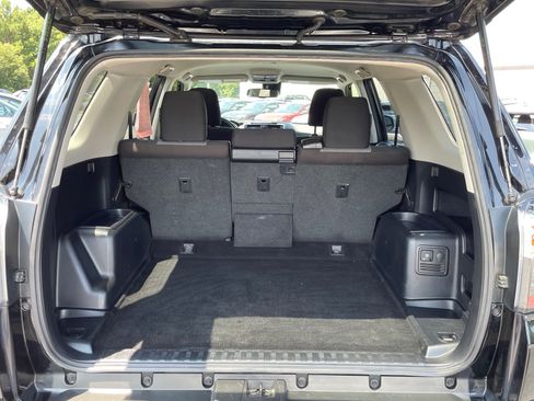 Used 2022 Toyota 4Runner SR5 RWD image 5