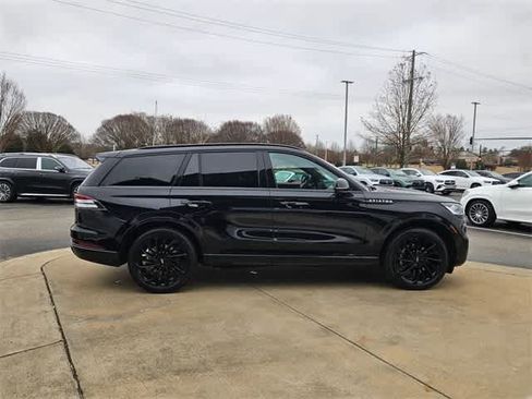 Used 2024 Lincoln Aviator Reserve w/ Equipment Group 201A image 9