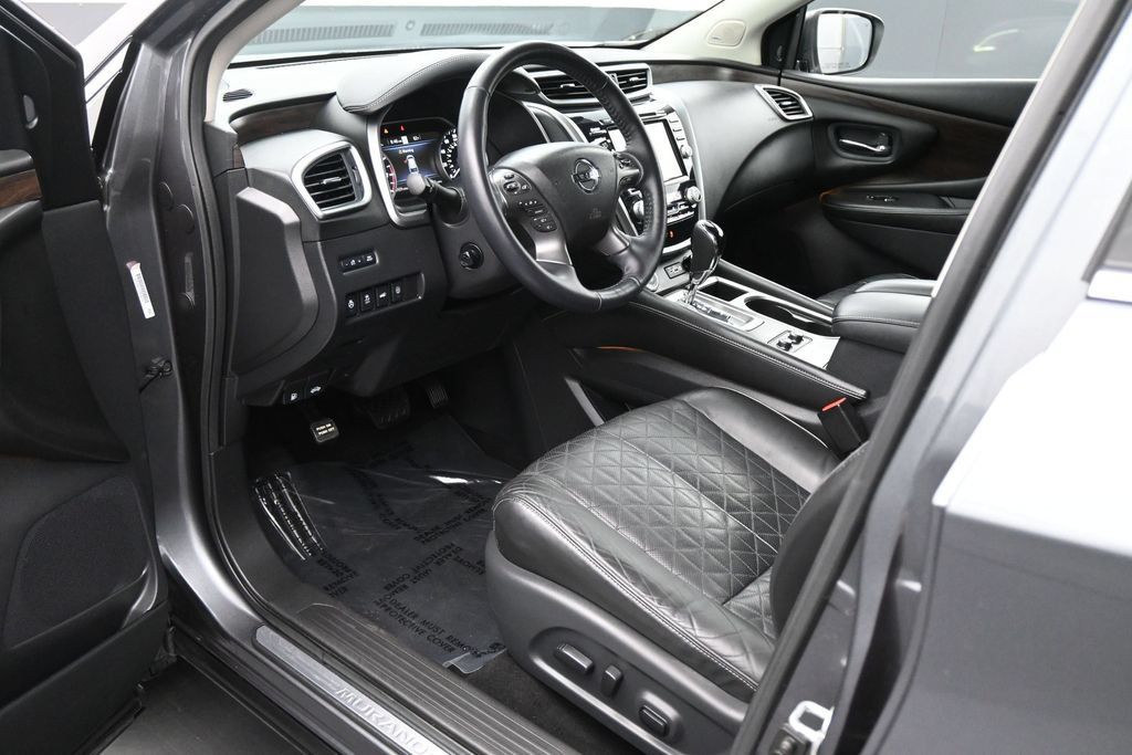 Used 2020 Nissan Murano Platinum w/ Cargo Package AWD/4WD image 2