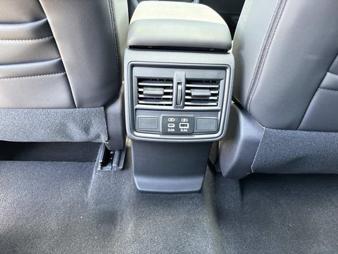 New 2026 Subaru Forester Premium AWD/4WD image 19