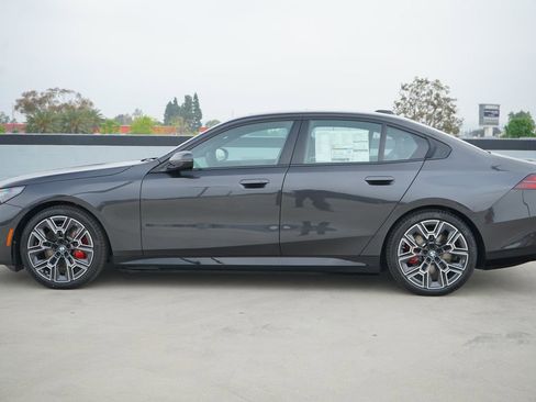 New 2026 BMW i5 eDrive40 w/ M Sport Package image 4