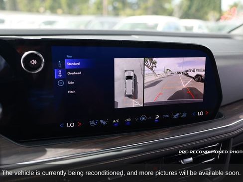 Used 2025 Chevrolet Tahoe Premier image 17