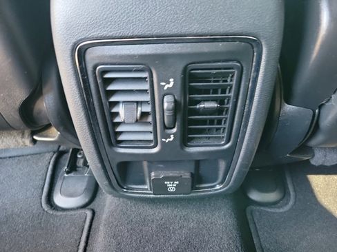 Used 2020 Jeep Grand Cherokee Altitude image 10