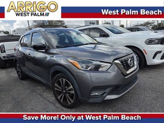 Used 2018 Nissan Kicks SR w/ Exterior Package video 1