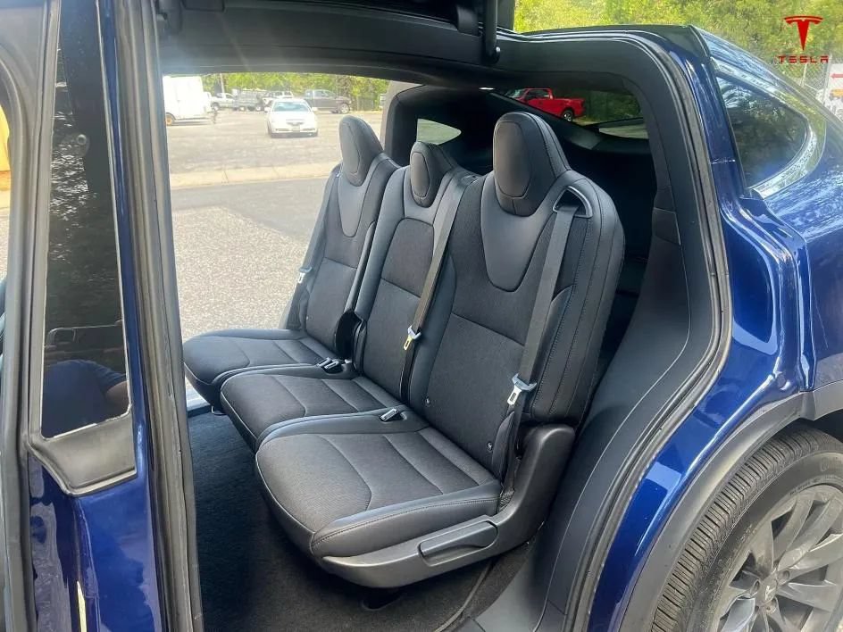 Used 2019 Tesla Model X 75D AWD/4WD image 12
