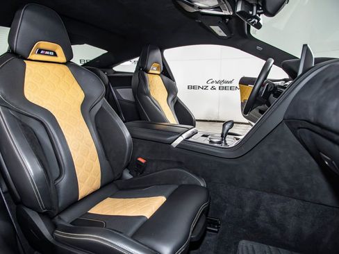 Used 2023 BMW M8 Competition w/ M Carbon Exterior Package image 18
