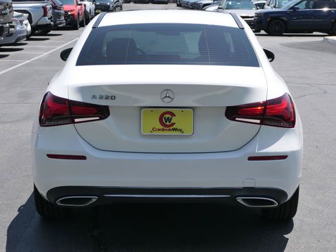 Used 2022 Mercedes-Benz A 220 image 4