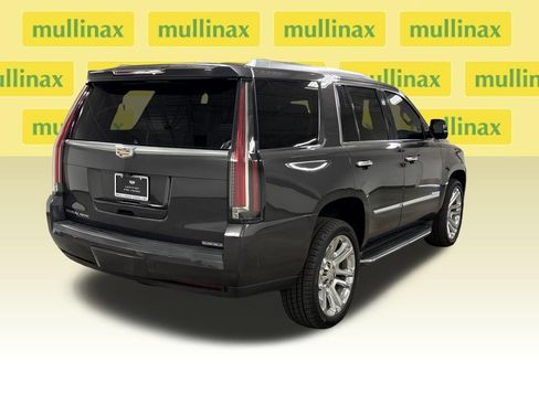 Used 2018 Cadillac Escalade Premium Luxury RWD image 20