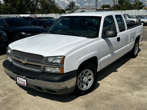 Used 2005 Chevrolet Silverado 1500 W/T image 2