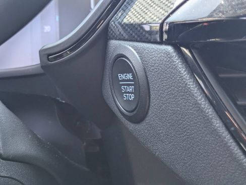 Used 2025 Ford Escape ST-Line AWD/4WD image 24