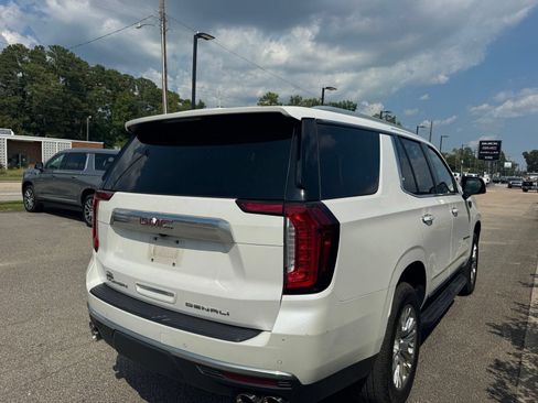 Used 2022 GMC Yukon Denali RWD image 7