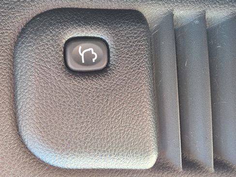Used 2025 Dodge Durango GT AWD/4WD image 34