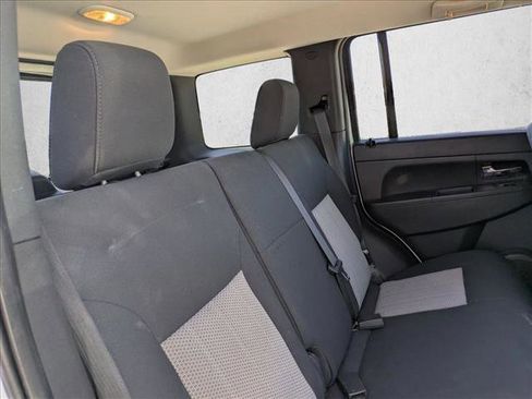 Used 2010 Jeep Liberty Sport w/ Popular Equipment Group image 17