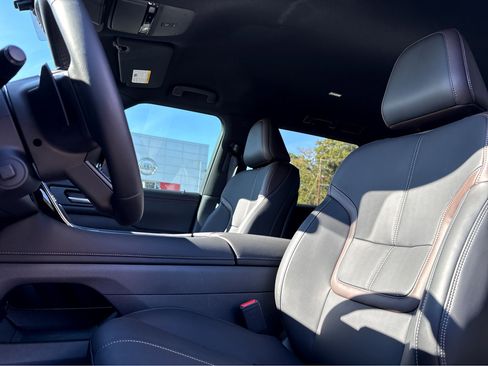 New 2026 Nissan Armada SL image 20