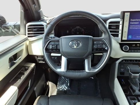 Used 2024 Toyota Sequoia Capstone AWD/4WD image 31