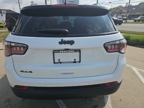 Certified 2026 Jeep Compass Limited AWD/4WD image 14