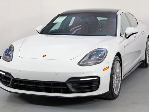 Used 2022 Porsche Panamera 4S w/ Premium Package image 55