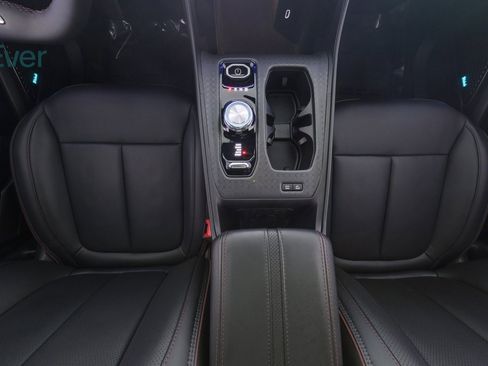 Used 2024 Jeep Wagoneer Launch Edition image 24