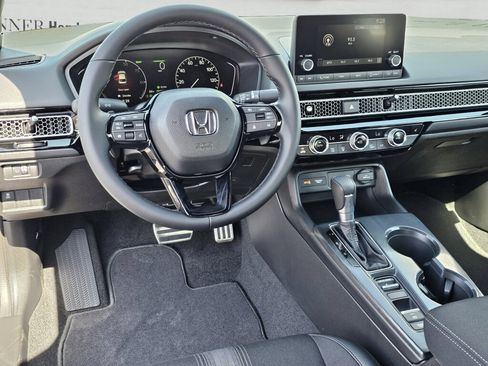 Used 2025 Honda Civic Sport image 36