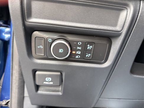 Used 2022 Ford F150 XLT w/ XLT Black Appearance Package image 21