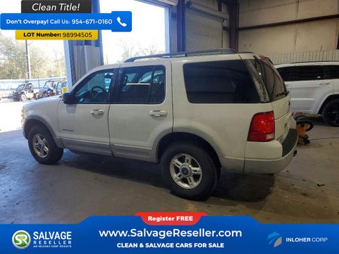 Used 2002 Ford Explorer XLT image 3