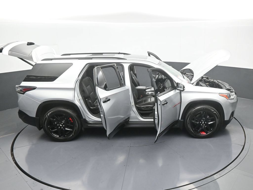 Used 2021 Chevrolet Traverse Premier w/ Redline Edition FWD image 83