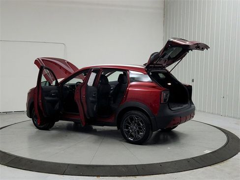 New 2026 Nissan Kicks SR w/ SR Premium Package image 13