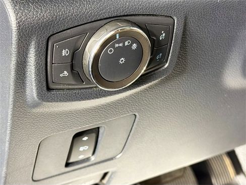 Used 2022 Ford F350 Lariat image 10
