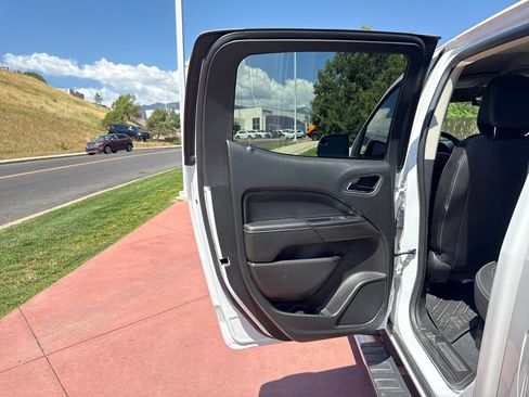 Used 2020 GMC Canyon Denali AWD/4WD image 17