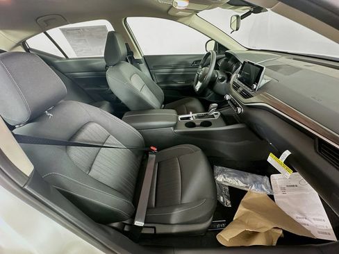 New 2026 Nissan Altima 2.5 SV FWD image 33