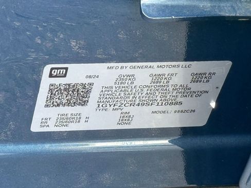 Used 2025 Cadillac XT4 Premium Luxury image 21