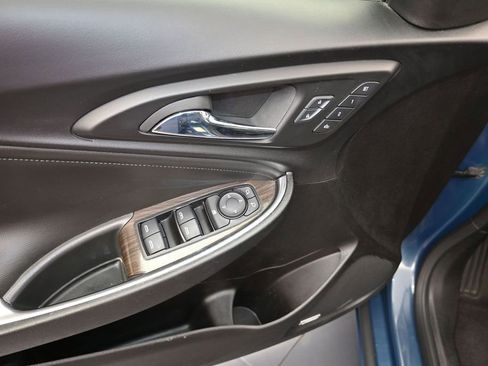 Used 2024 Chevrolet Malibu LT FWD image 11