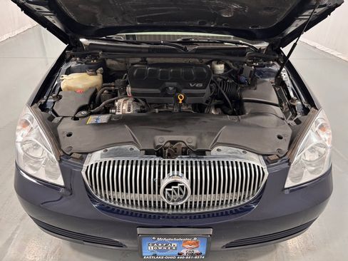 Used 2009 Buick Lucerne CXL w/ Driver Confidence Package image 28
