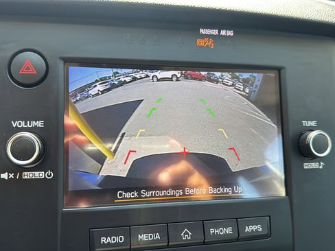 Certified 2021 Subaru Outback AWD/4WD image 31