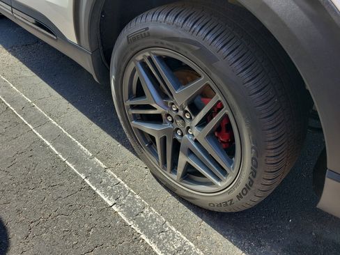 Used 2025 Ford Explorer ST-Line w/ Premium Package image 5