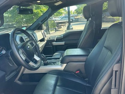 Used 2018 Ford F150 Lariat w/ Equipment Group 502A Luxury AWD/4WD image 14